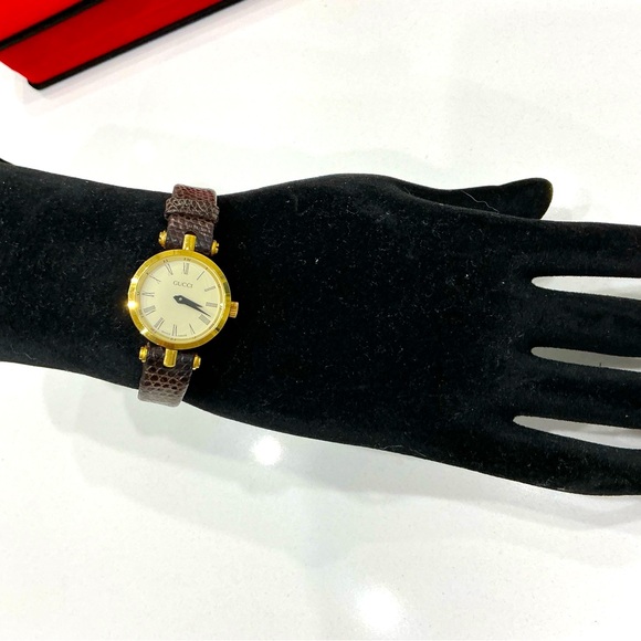 Ladies GUCCI SHERRY LINE watch❤️🧡💚 - Picture 6 of 14